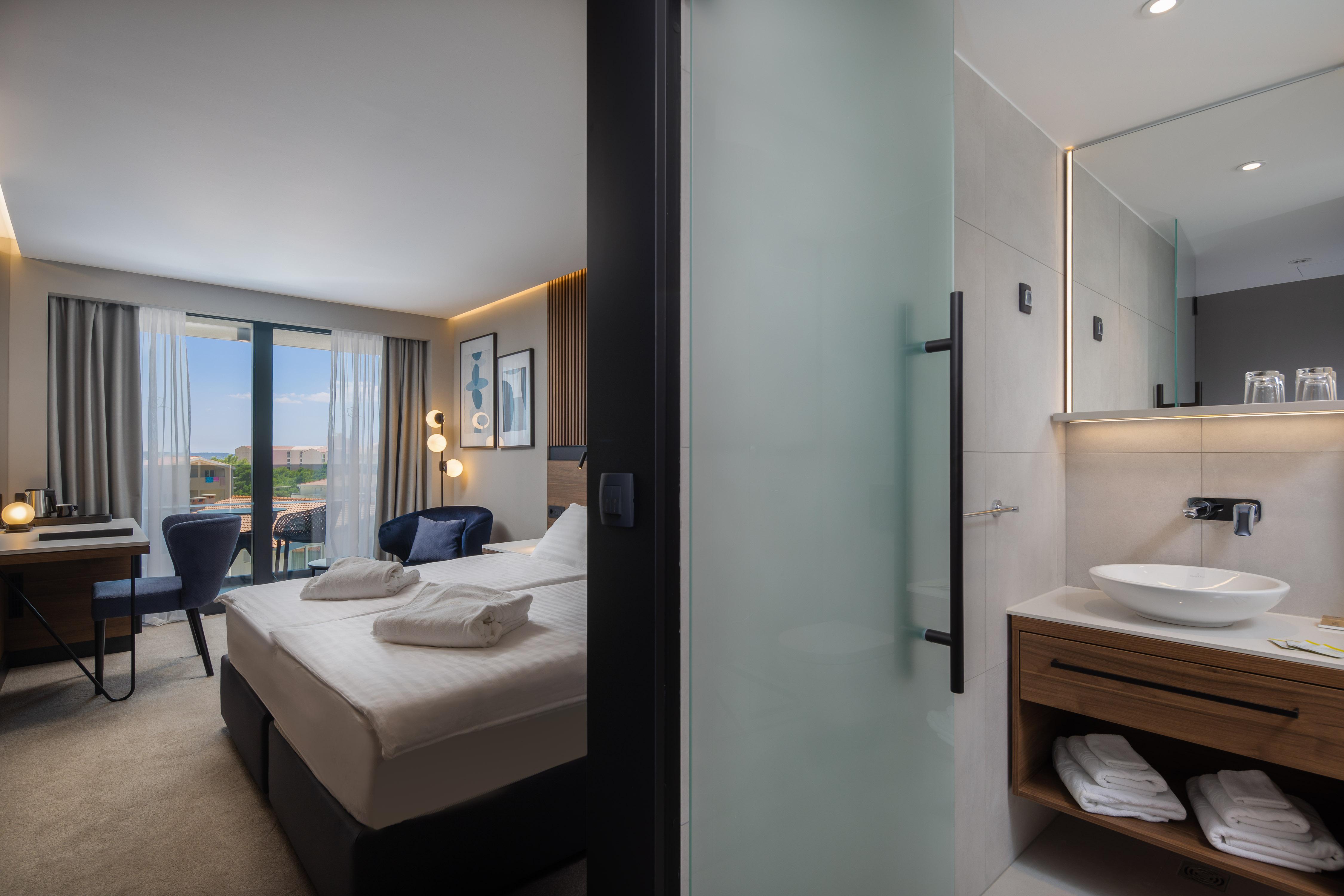 Gada Hotel Baška Voda Buitenkant foto